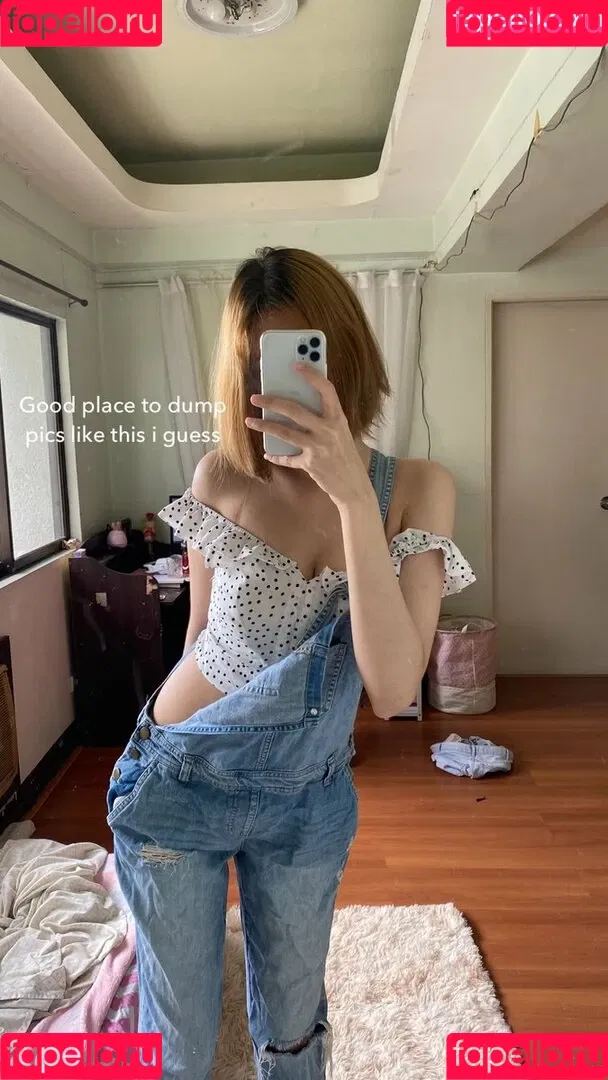 Kura Onee-san / kurasushi_usa / lewdgami Onlyfans Photo Gallery 