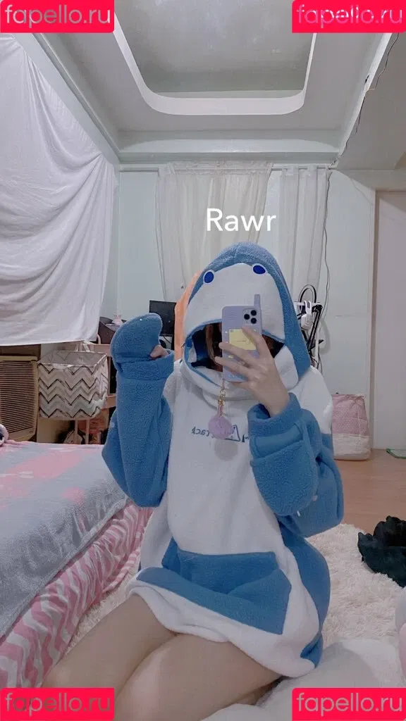 Kura Onee-san / kurasushi_usa / lewdgami Onlyfans Photo Gallery 