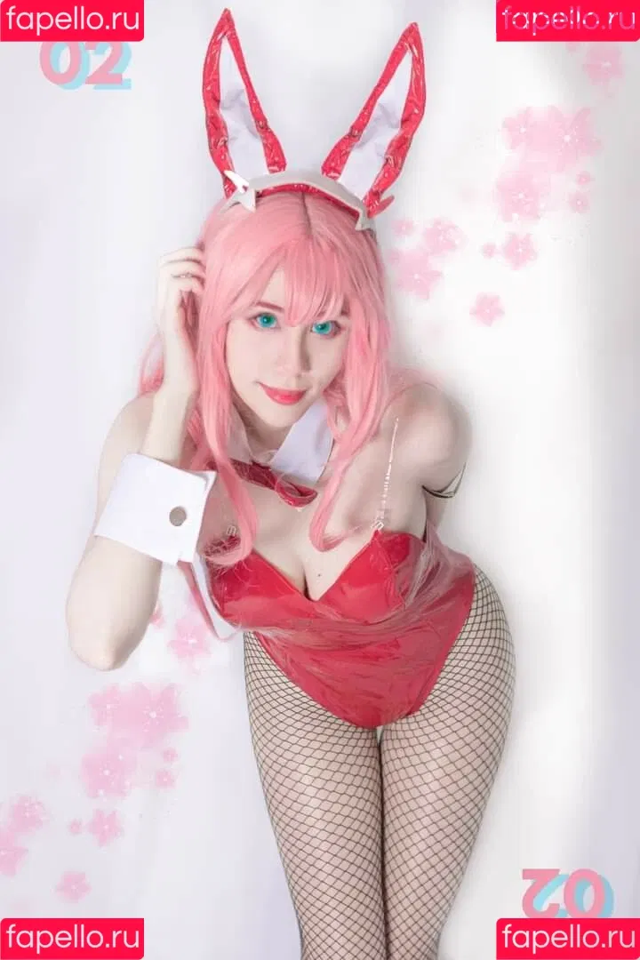 Kura Onee-san / kurasushi_usa / lewdgami Onlyfans Photo Gallery 