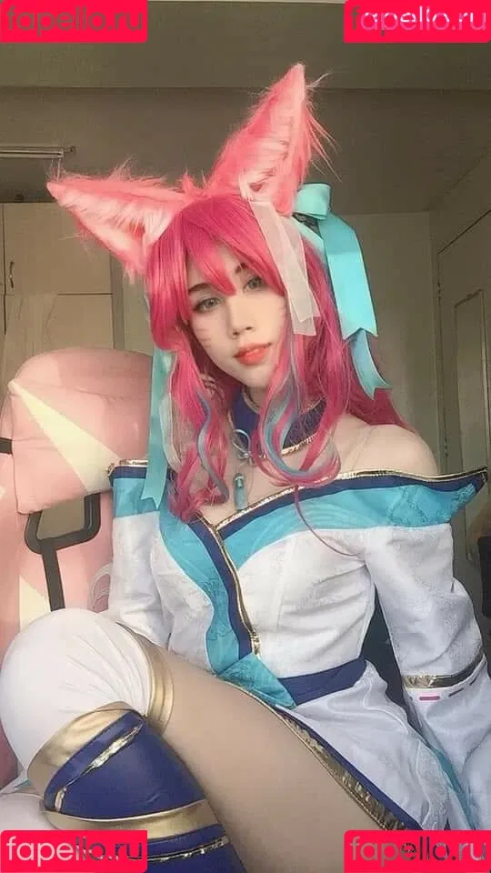 Kura Onee-san / kurasushi_usa / lewdgami Onlyfans Photo Gallery 