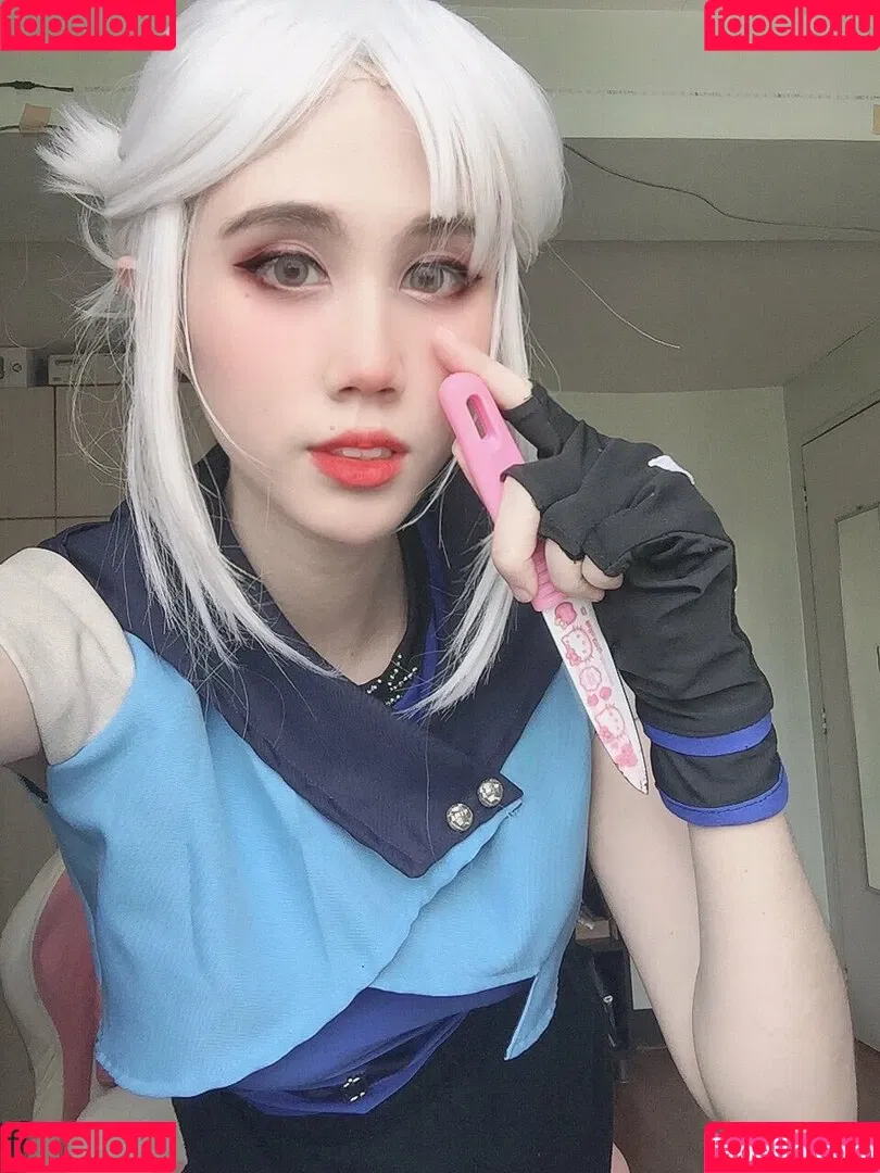 Kura Onee-san / kurasushi_usa / lewdgami Onlyfans Photo Gallery 