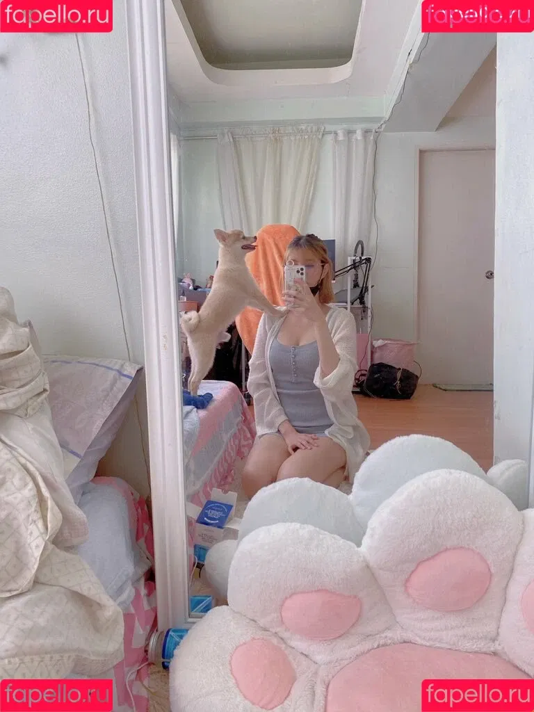 Kura Onee-san / kurasushi_usa / lewdgami Onlyfans Photo Gallery 