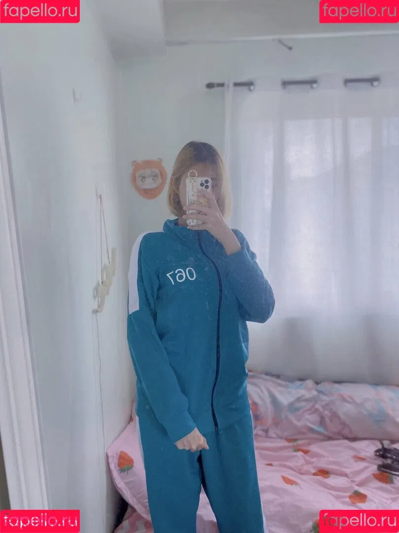 Kura Onee-san / kurasushi_usa / lewdgami Onlyfans Photo Gallery 