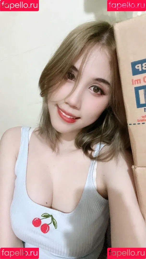 Kura Onee-san / kurasushi_usa / lewdgami Onlyfans Photo Gallery 