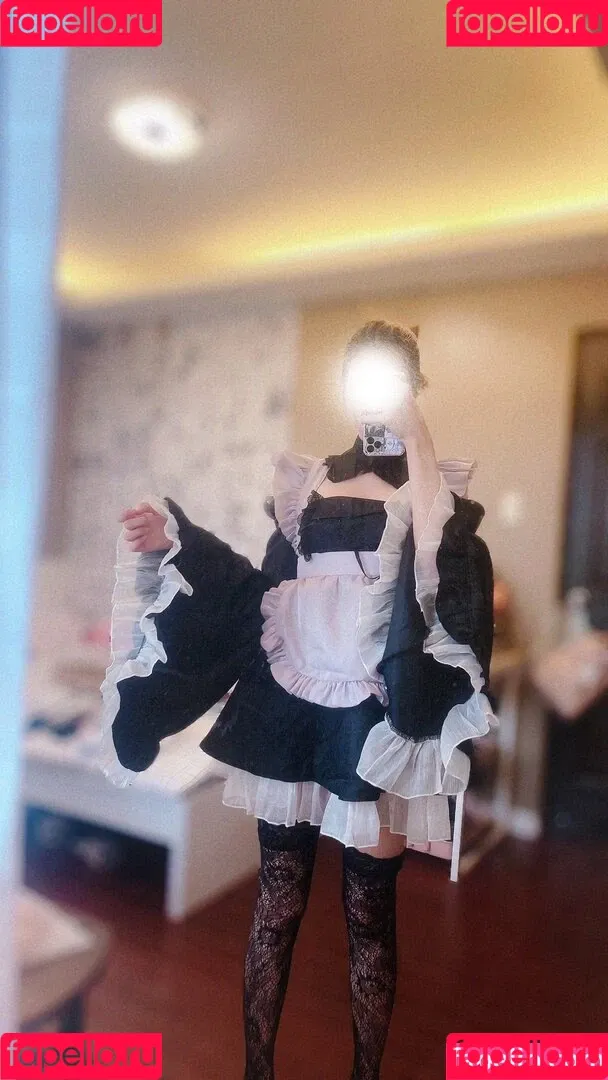 Kura Onee-san / kurasushi_usa / lewdgami Onlyfans Photo Gallery 