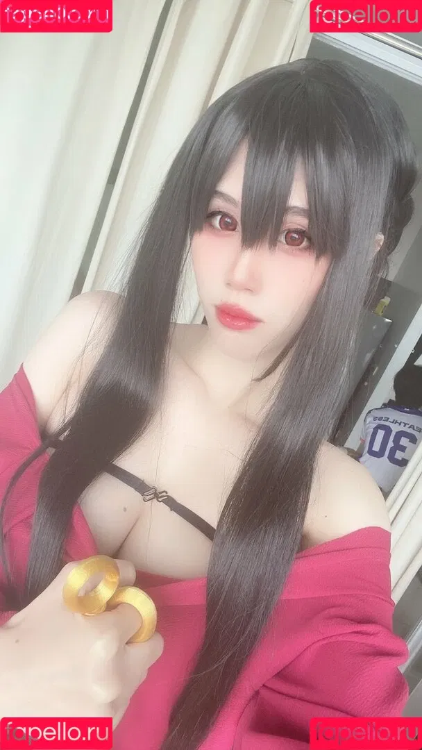 Kura Onee-san / kurasushi_usa / lewdgami Onlyfans Photo Gallery 