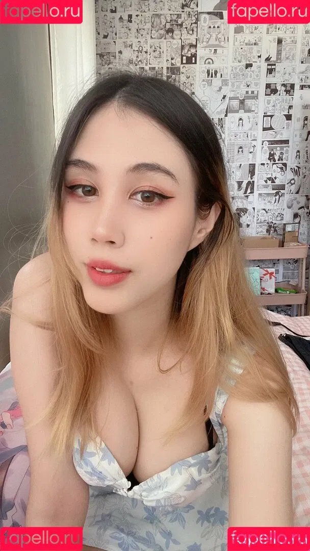 Kura Onee-san / kurasushi_usa / lewdgami Onlyfans Photo Gallery 