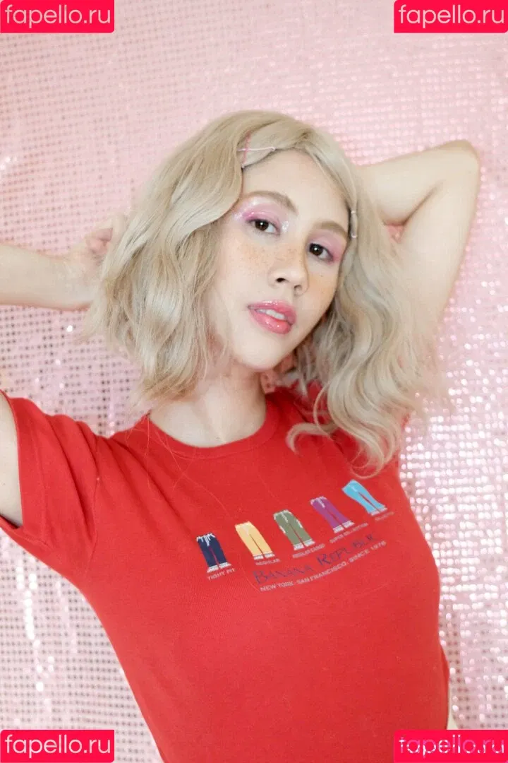 Kura Onee-san / kurasushi_usa / lewdgami Onlyfans Photo Gallery 