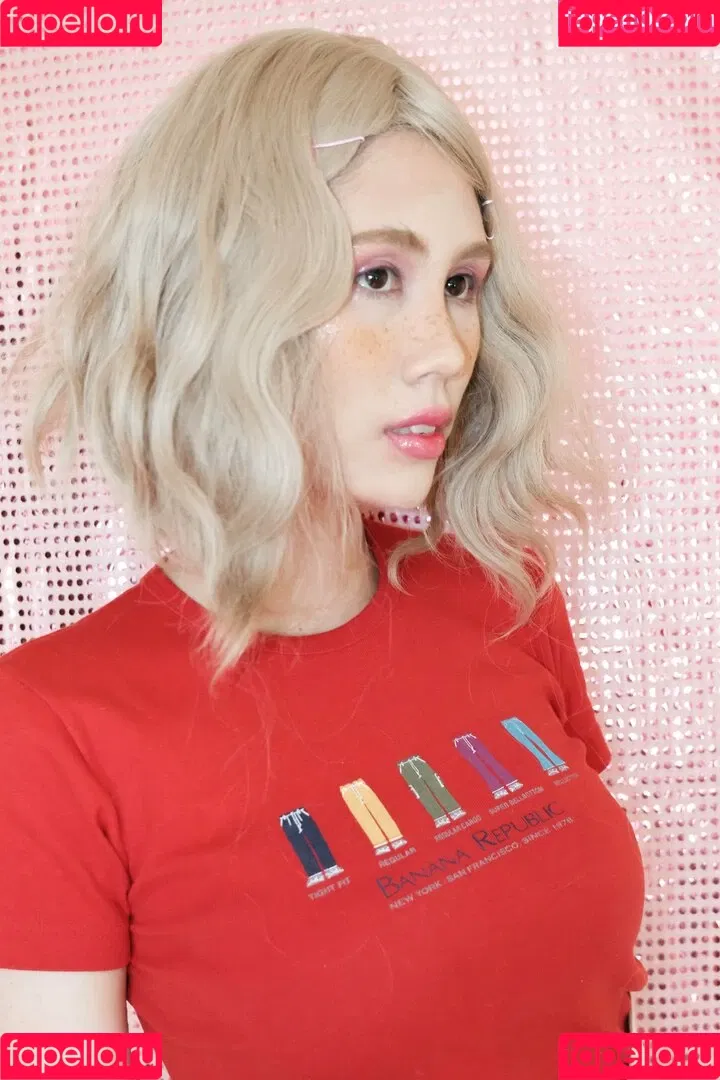 Kura Onee-san / kurasushi_usa / lewdgami Onlyfans Photo Gallery 