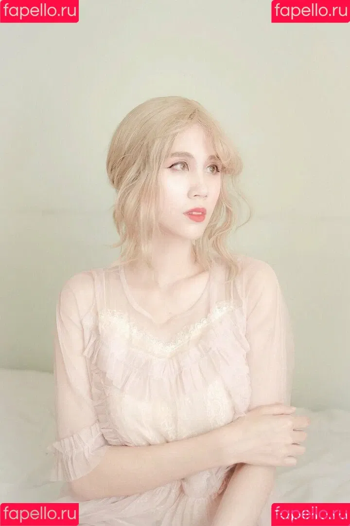 Kura Onee-san / kurasushi_usa / lewdgami Onlyfans Photo Gallery 