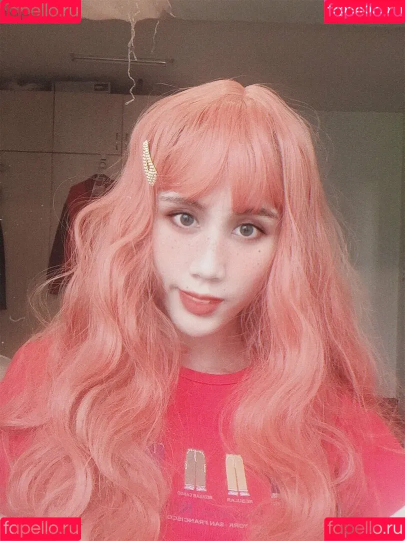 Kura Onee-san / kurasushi_usa / lewdgami Onlyfans Photo Gallery 