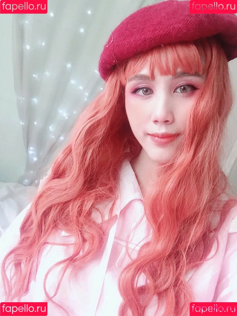 Kura Onee-san / kurasushi_usa / lewdgami Onlyfans Photo Gallery 