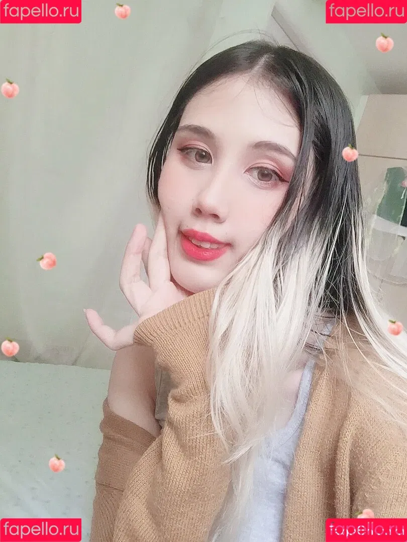 Kura Onee-san / kurasushi_usa / lewdgami Onlyfans Photo Gallery 