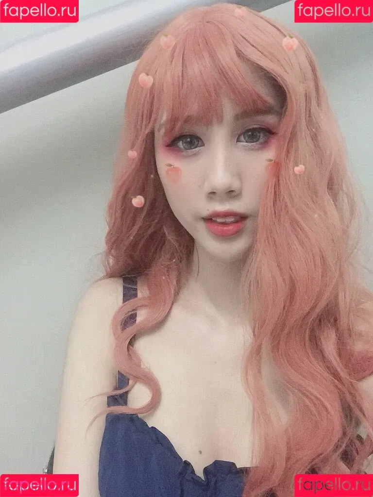 Kura Onee-san / kurasushi_usa / lewdgami Onlyfans Photo Gallery 