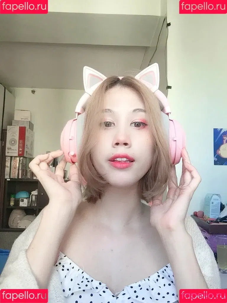 Kura Onee-san / kurasushi_usa / lewdgami Onlyfans Photo Gallery 