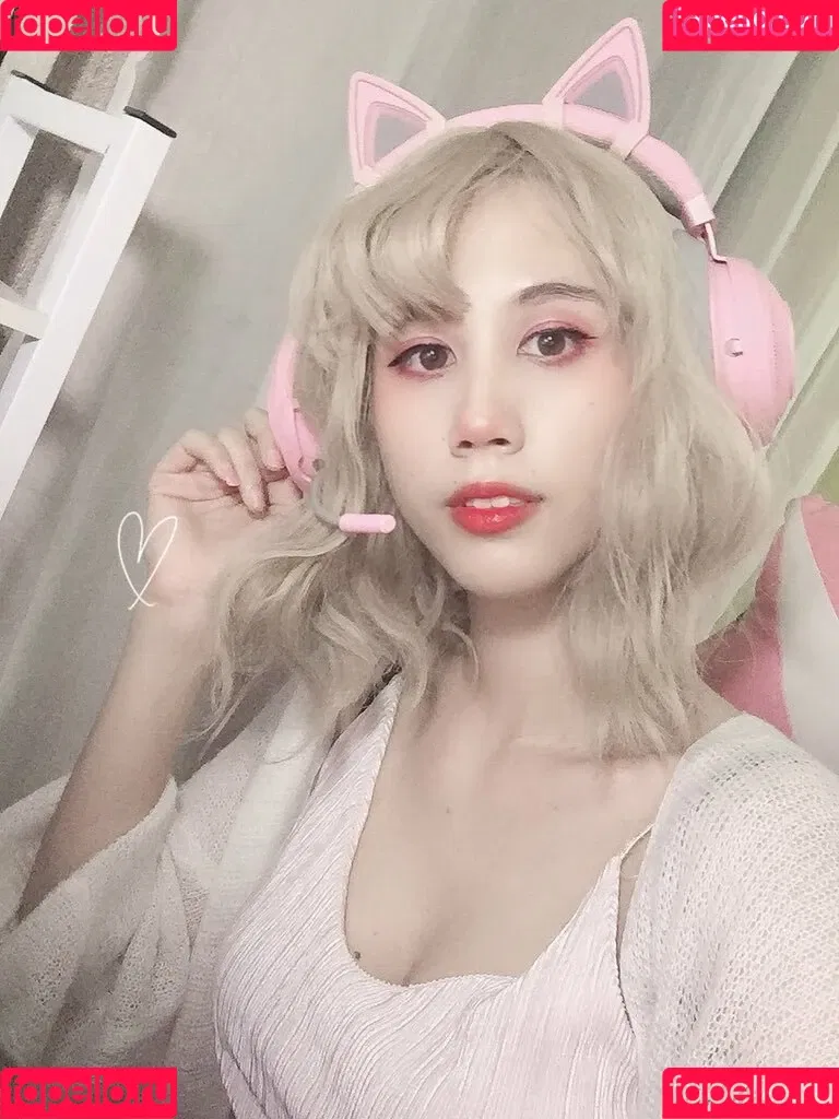 Kura Onee-san / kurasushi_usa / lewdgami Onlyfans Photo Gallery 