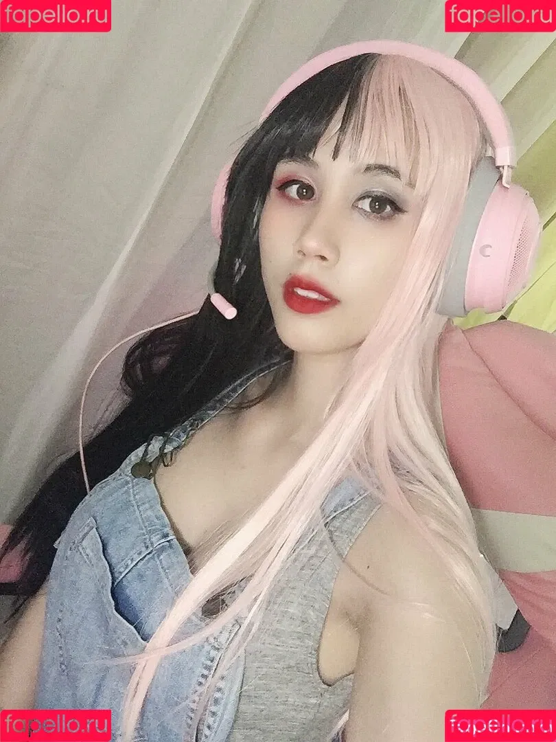 Kura Onee-san / kurasushi_usa / lewdgami Onlyfans Photo Gallery 