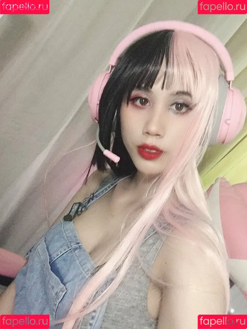 Kura Onee-san / kurasushi_usa / lewdgami Onlyfans Photo Gallery 