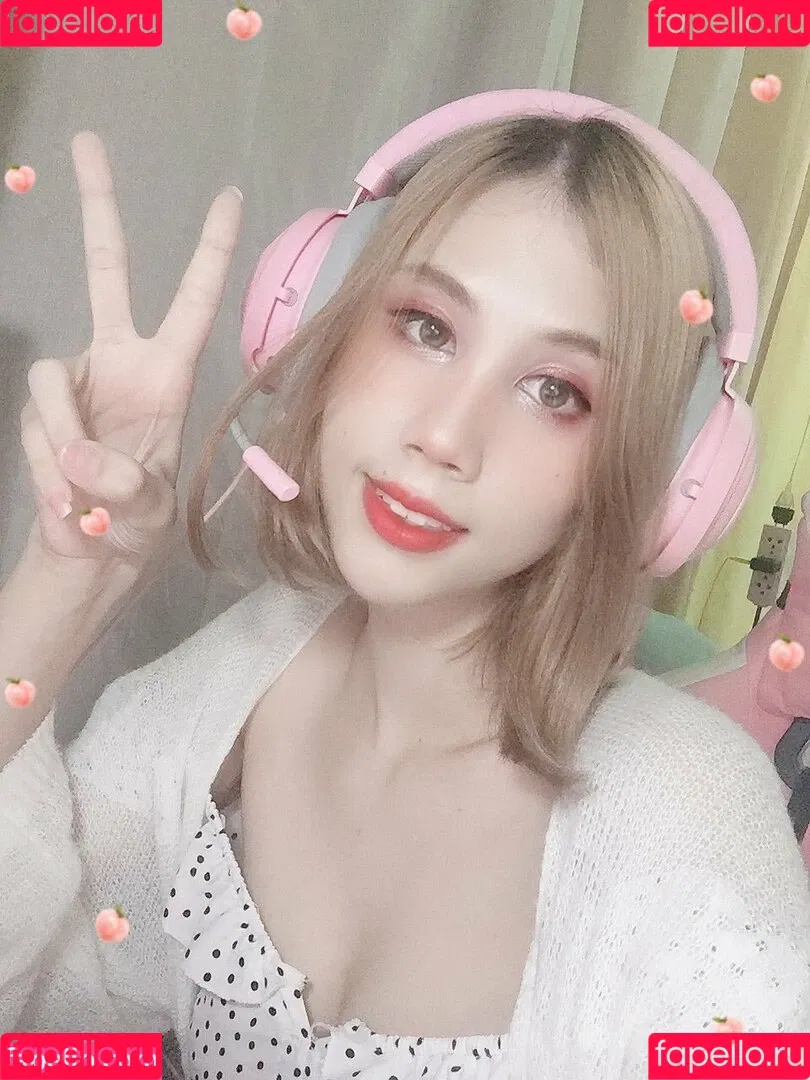 Kura Onee-san / kurasushi_usa / lewdgami Onlyfans Photo Gallery 