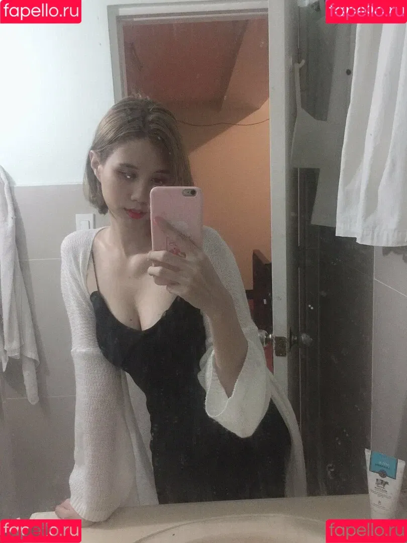 Kura Onee-san / kurasushi_usa / lewdgami Onlyfans Photo Gallery 