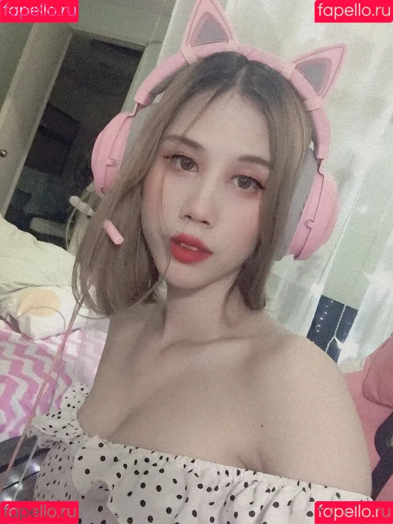 Kura Onee-san / kurasushi_usa / lewdgami Onlyfans Photo Gallery 