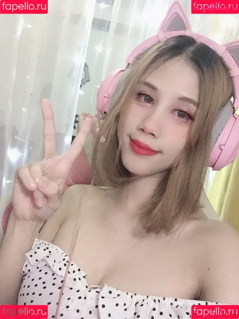 Kura Onee-san / kurasushi_usa / lewdgami Onlyfans Photo Gallery 