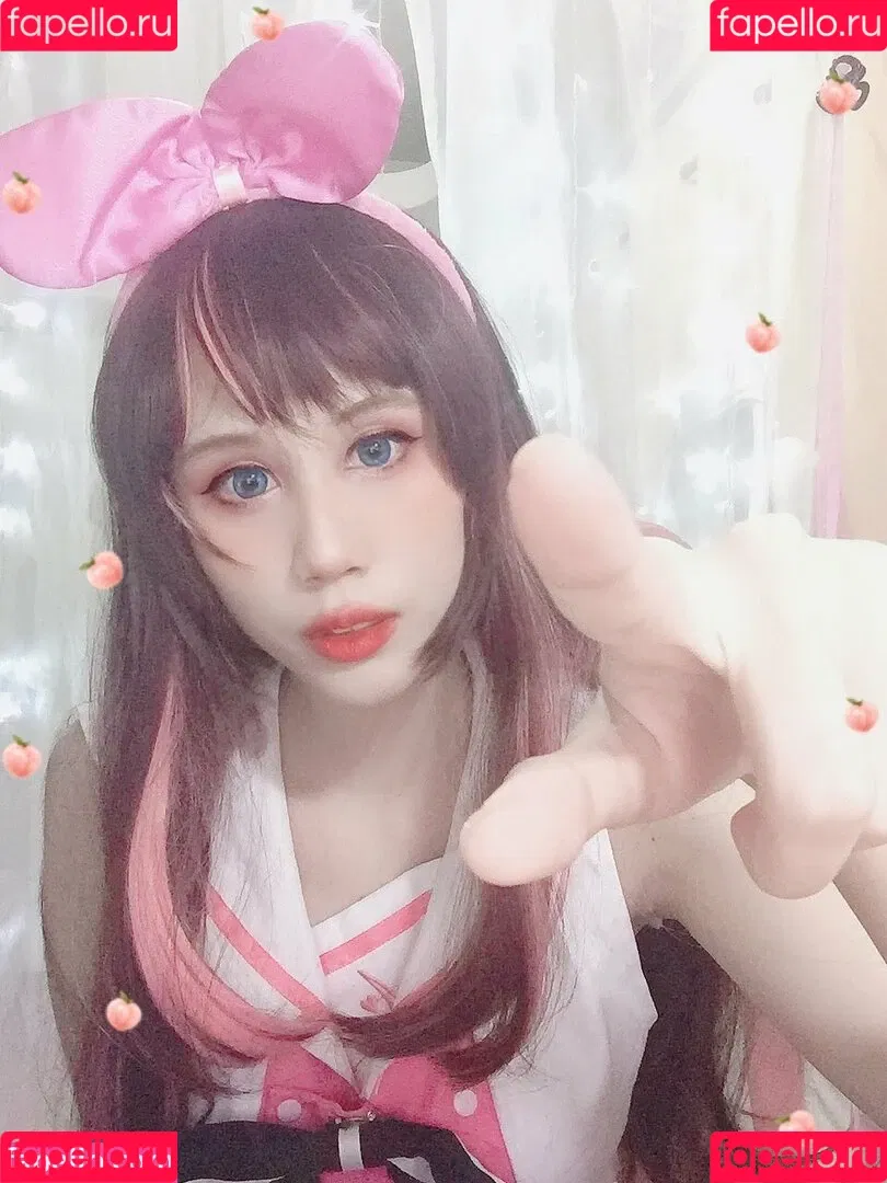 Kura Onee-san / kurasushi_usa / lewdgami Onlyfans Photo Gallery 