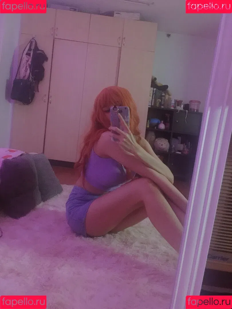 Kura Onee-san / kurasushi_usa / lewdgami Onlyfans Photo Gallery 