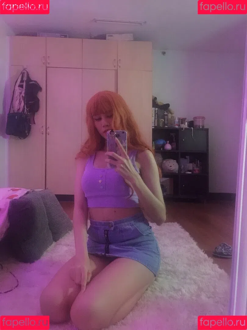 Kura Onee-san / kurasushi_usa / lewdgami Onlyfans Photo Gallery 