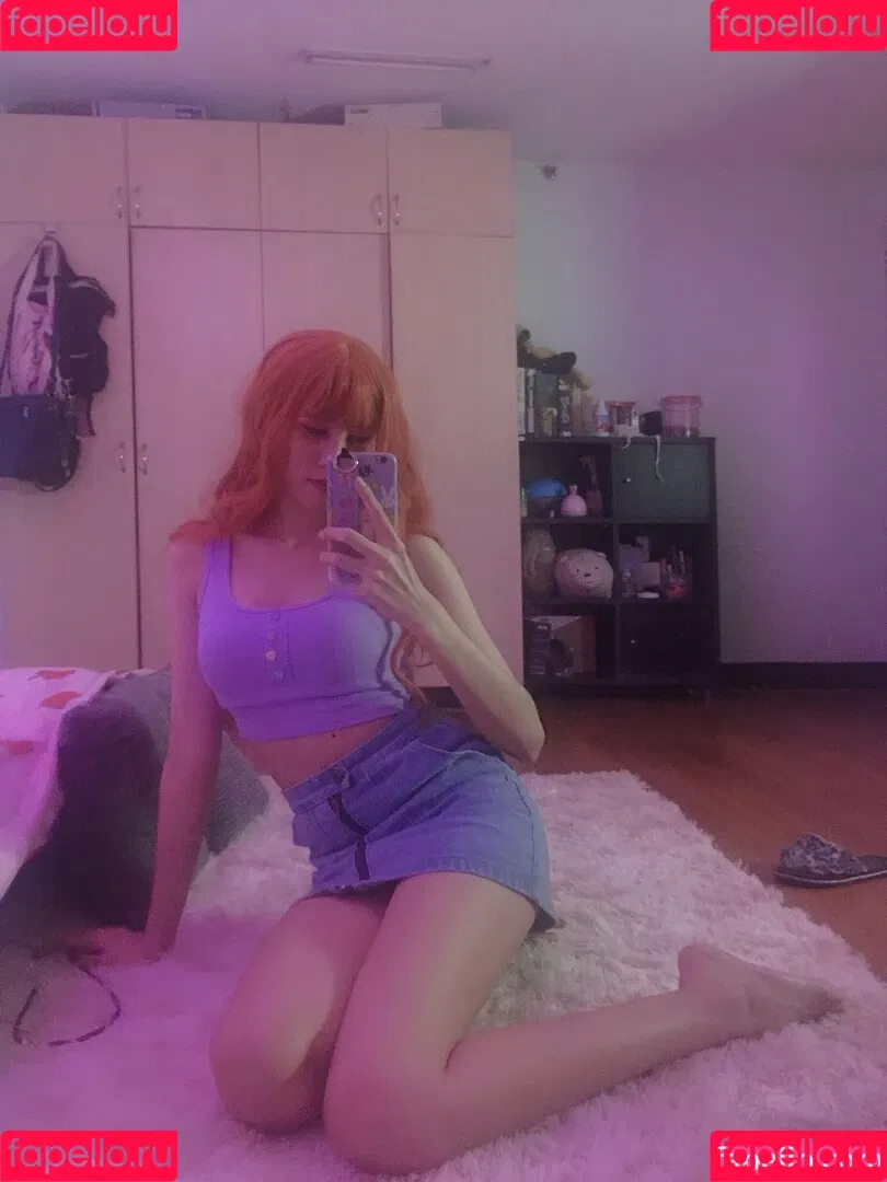 Kura Onee-san / kurasushi_usa / lewdgami Onlyfans Photo Gallery 