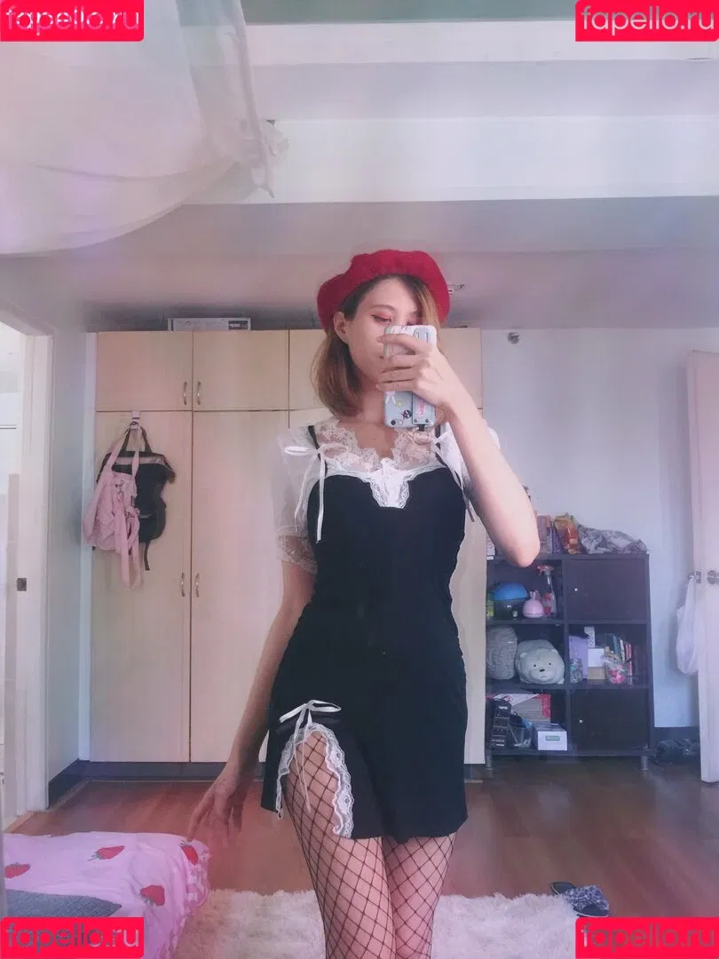 Kura Onee-san / kurasushi_usa / lewdgami Onlyfans Photo Gallery 