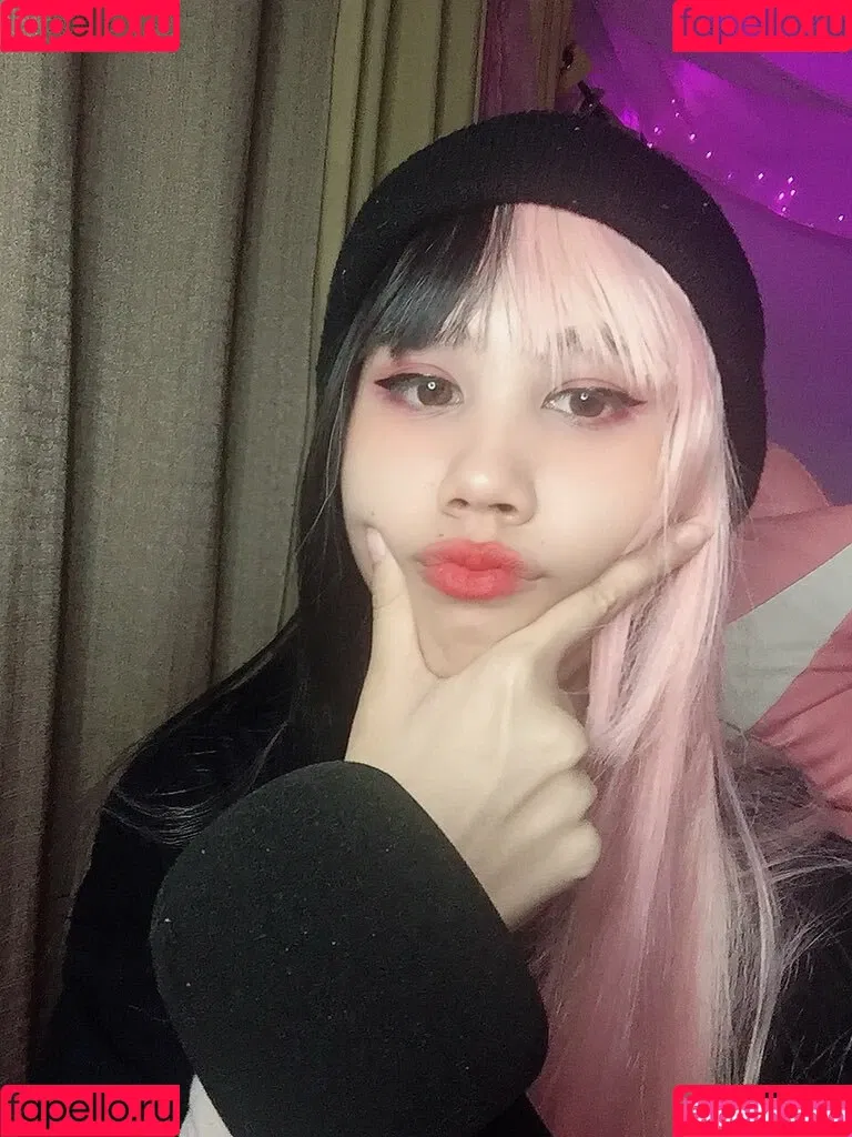 Kura Onee-san / kurasushi_usa / lewdgami Onlyfans Photo Gallery 