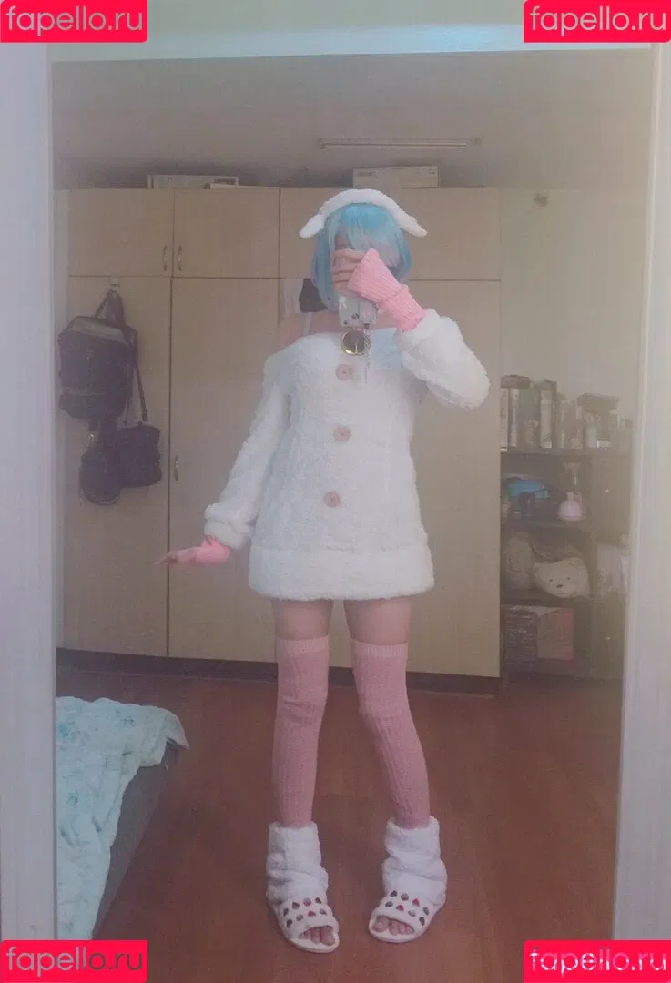 Kura Onee-san / kurasushi_usa / lewdgami Onlyfans Photo Gallery 