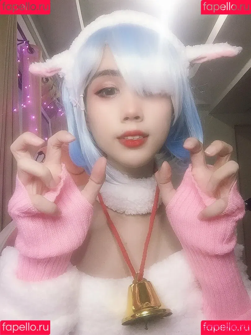 Kura Onee-san / kurasushi_usa / lewdgami Onlyfans Photo Gallery 