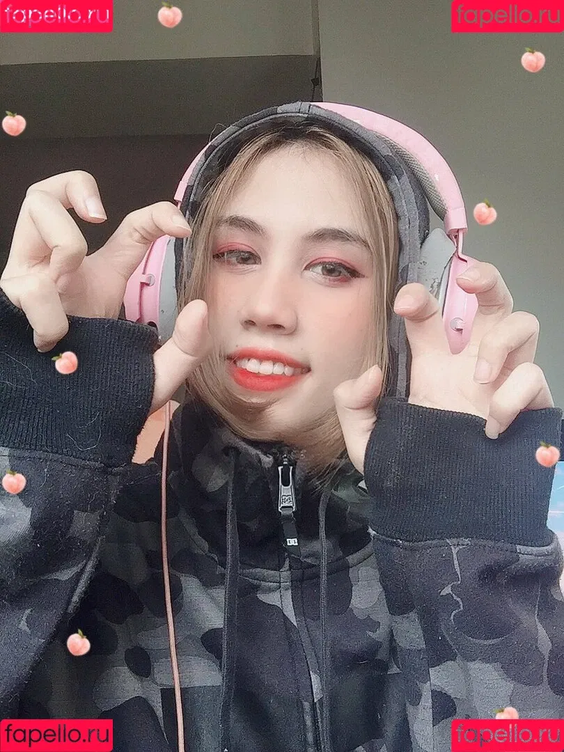 Kura Onee-san / kurasushi_usa / lewdgami Onlyfans Photo Gallery 