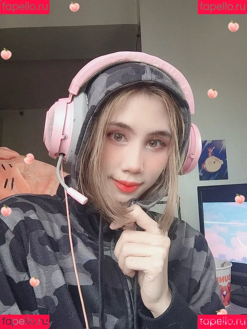 Kura Onee-san / kurasushi_usa / lewdgami Onlyfans Photo Gallery 