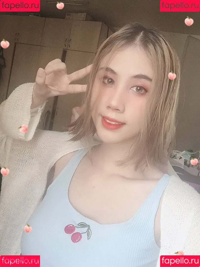 Kura Onee-san / kurasushi_usa / lewdgami Onlyfans Photo Gallery 