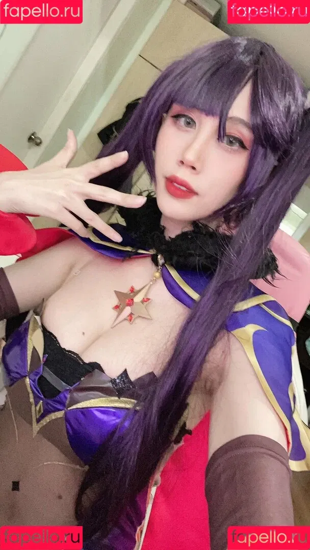 Kura Onee-san / kurasushi_usa / lewdgami Onlyfans Photo Gallery 