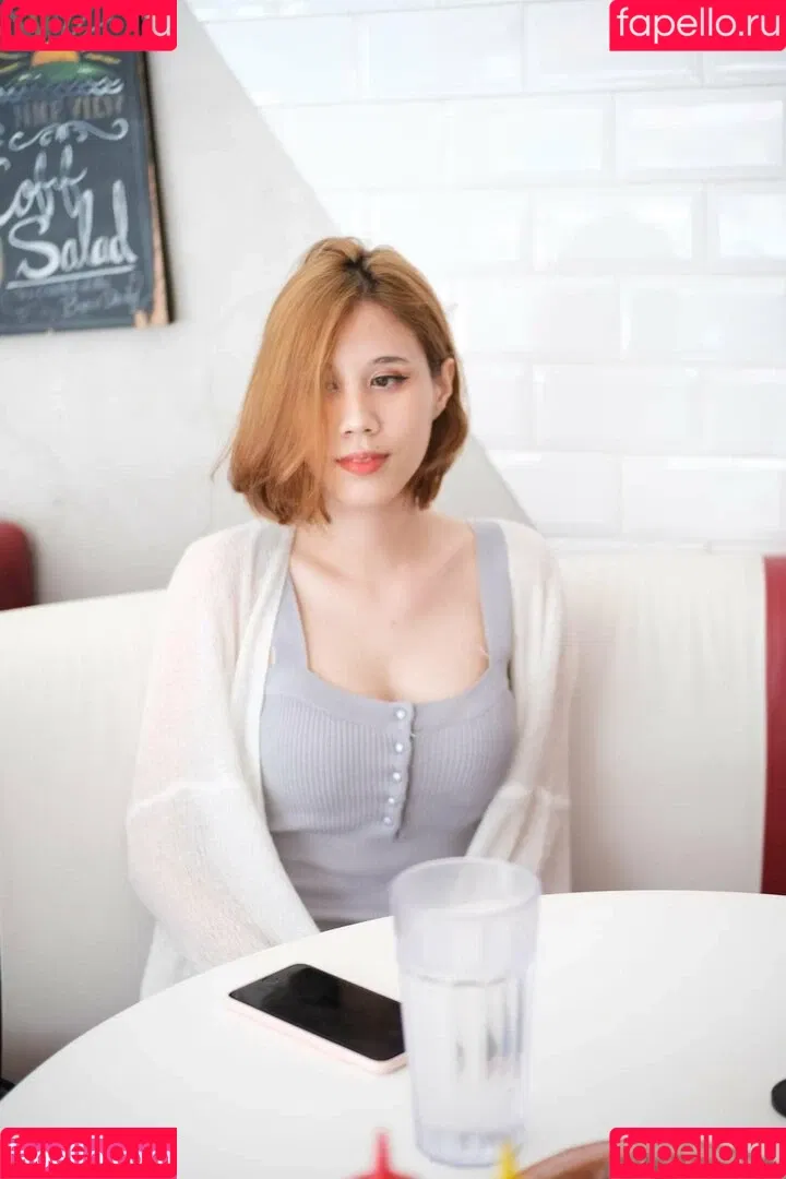 Kura Onee-san / kurasushi_usa / lewdgami Onlyfans Photo Gallery 