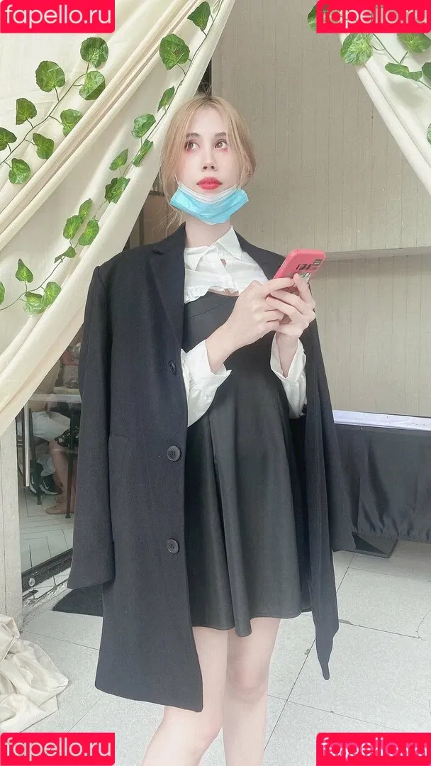 Kura Onee-san / kurasushi_usa / lewdgami Onlyfans Photo Gallery 