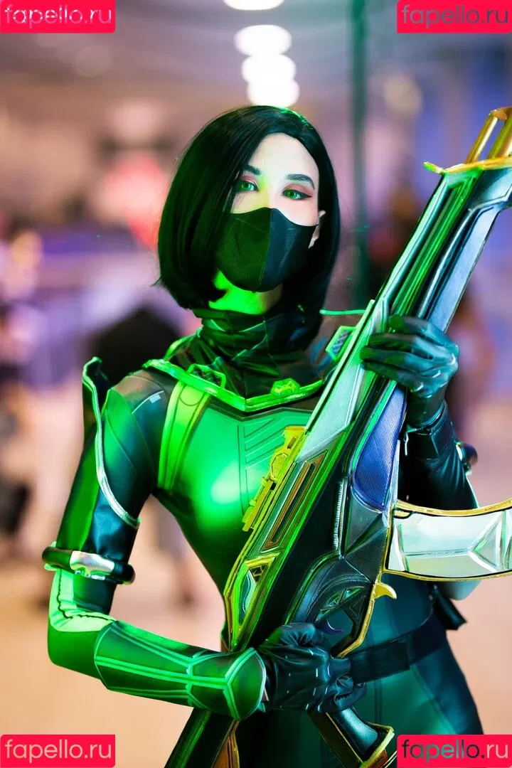 Kura Onee-san / kurasushi_usa / lewdgami Onlyfans Photo Gallery 