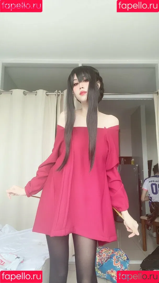 Kura Onee-san / kurasushi_usa / lewdgami Onlyfans Photo Gallery 