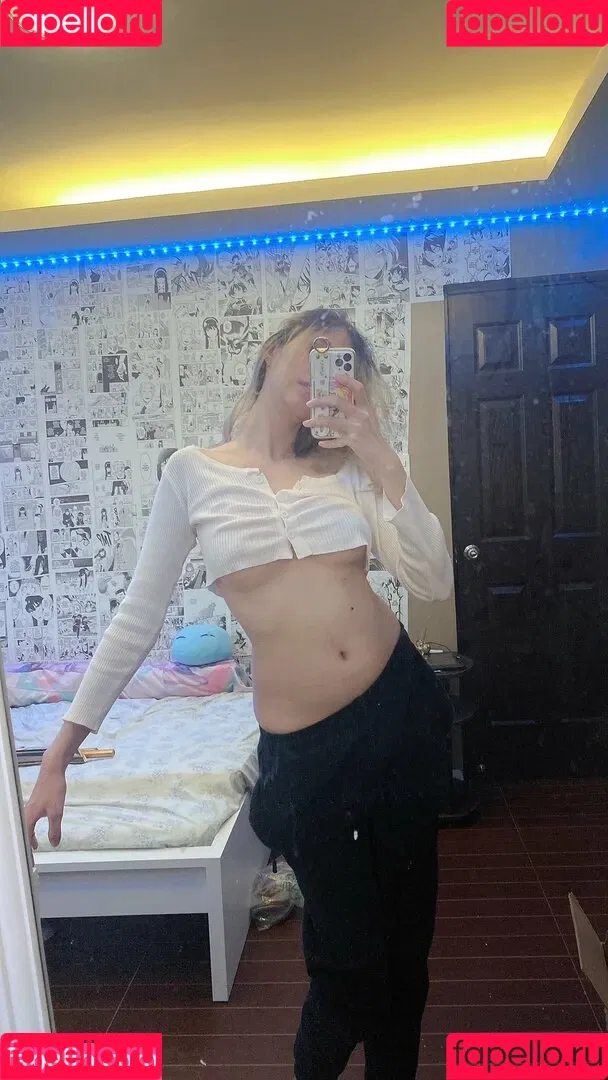 Kura Onee-san / kurasushi_usa / lewdgami Onlyfans Photo Gallery 