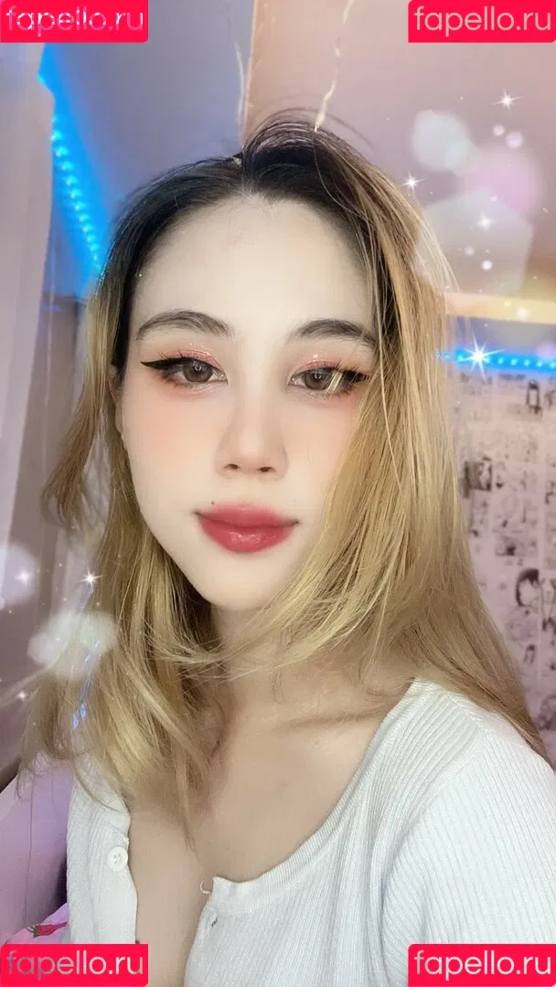 Kura Onee-san / kurasushi_usa / lewdgami Onlyfans Photo Gallery 