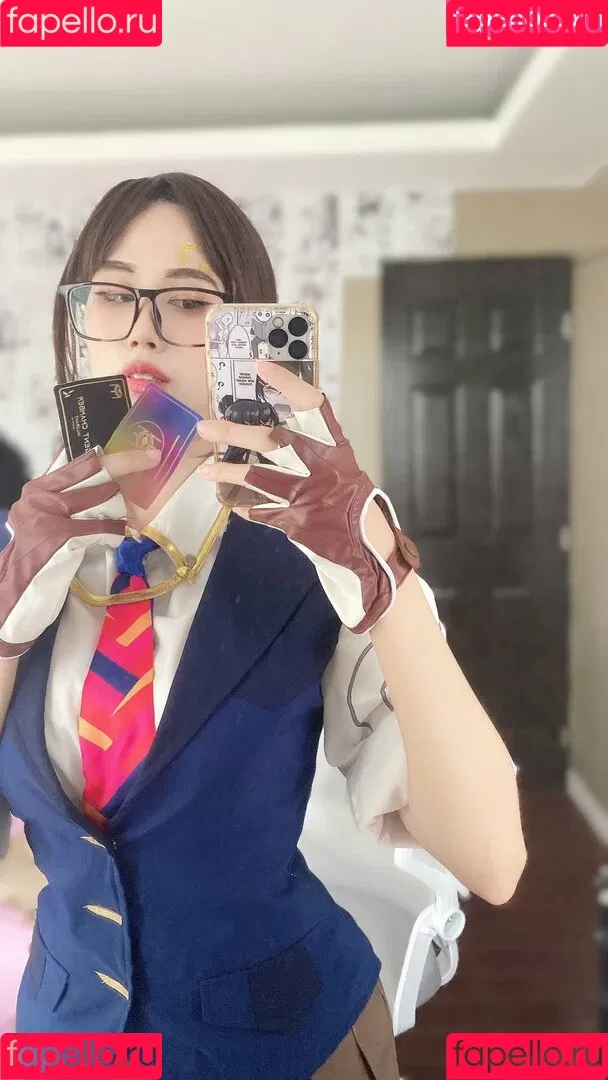 Kura Onee-san / kurasushi_usa / lewdgami Onlyfans Photo Gallery 