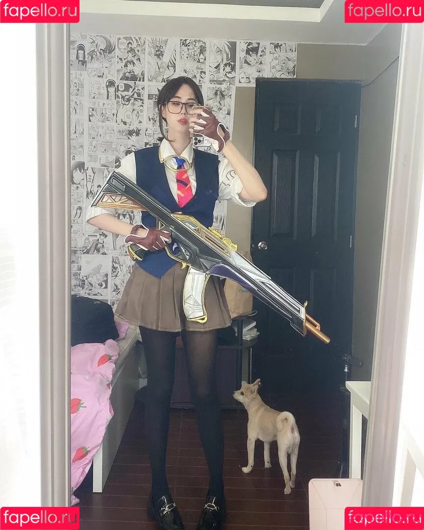 Kura Onee-san / kurasushi_usa / lewdgami Onlyfans Photo Gallery 