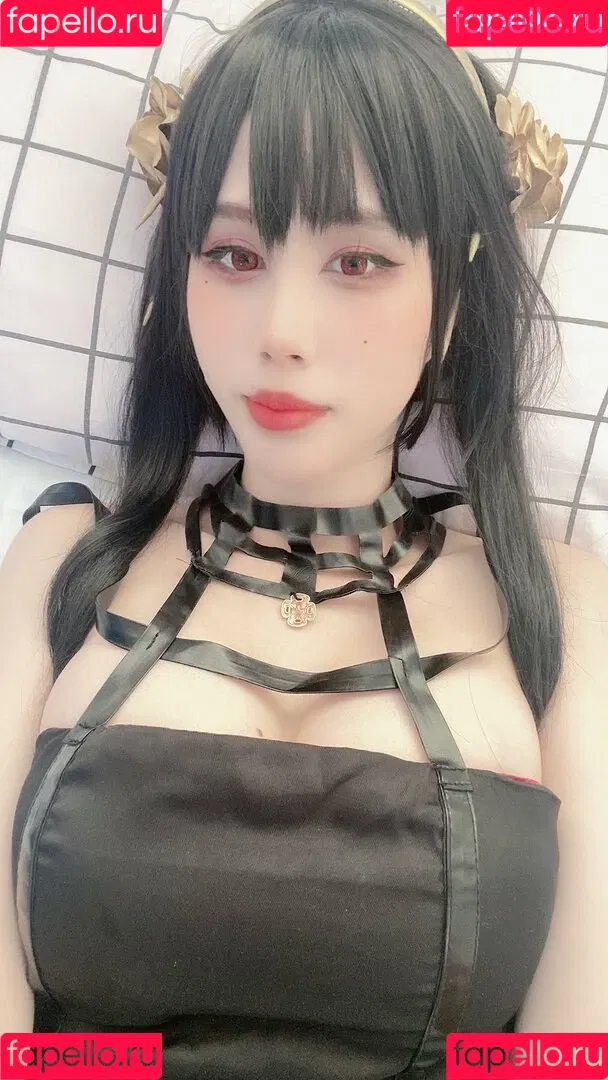 Kura Onee-san / kurasushi_usa / lewdgami Onlyfans Photo Gallery 