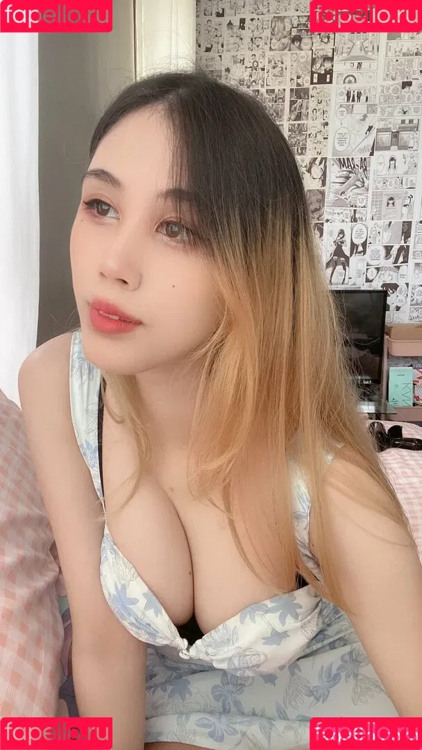 Kura Onee-san / kurasushi_usa / lewdgami Onlyfans Photo Gallery 