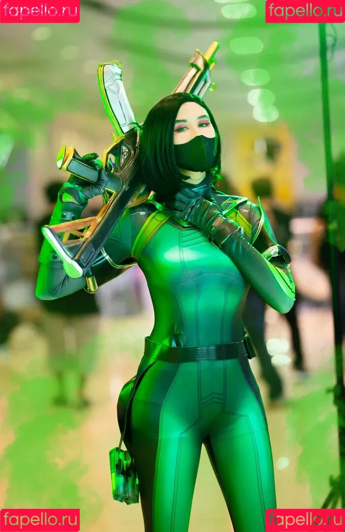 Kura Onee-san / kurasushi_usa / lewdgami Onlyfans Photo Gallery 