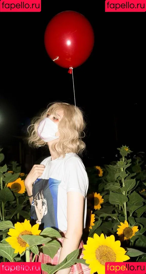 Kura Onee-san / kurasushi_usa / lewdgami Onlyfans Photo Gallery 